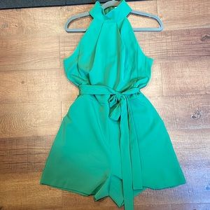 New York & Co green romper Size Medium